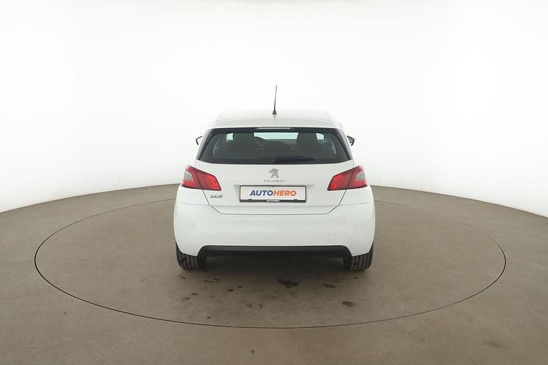 Gebraucht Peugeot 308 Active 131 PS (96 kW) 2021 Weiß Limousine