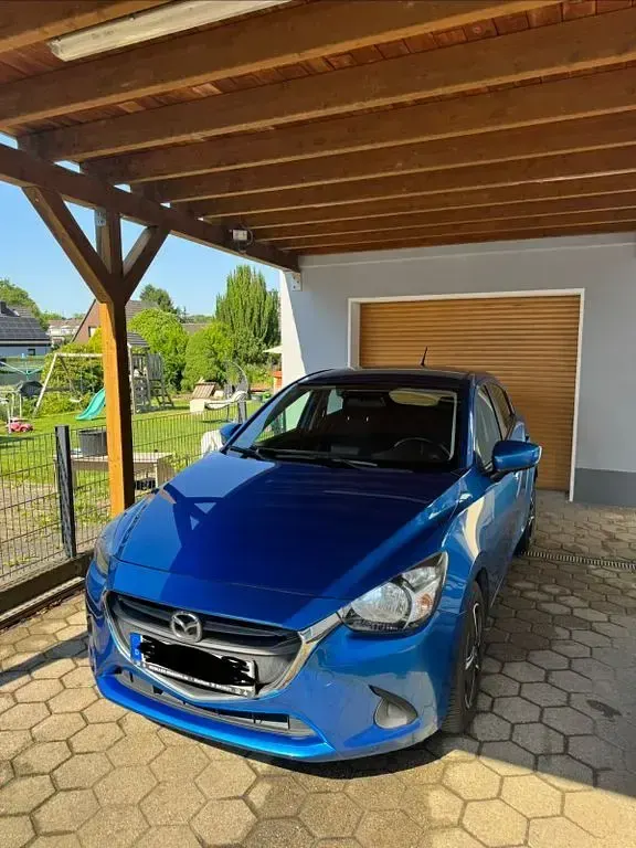 Gebraucht Mazda 2 Center-Line 90 PS (66 kW) 2016 Blau Limousine