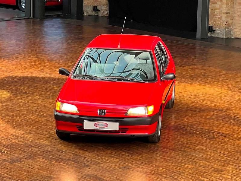 Rot Gebraucht 1994 Peugeot 306 Limousine | 4.950 € - Bild 1/4