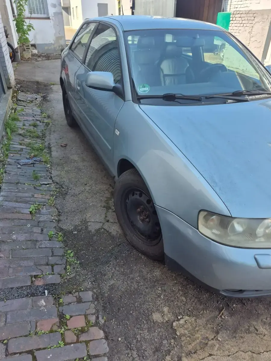 Używany Audi A3 150 KM (110 kW) 2002 Niebieski Hatchback