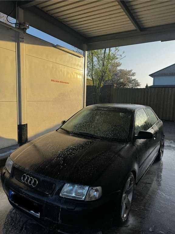 Schwarz Gebraucht 1998 Audi A3 Sport Kleinwagen | 2.800 € (Fairer Preis) - Bild 1/4