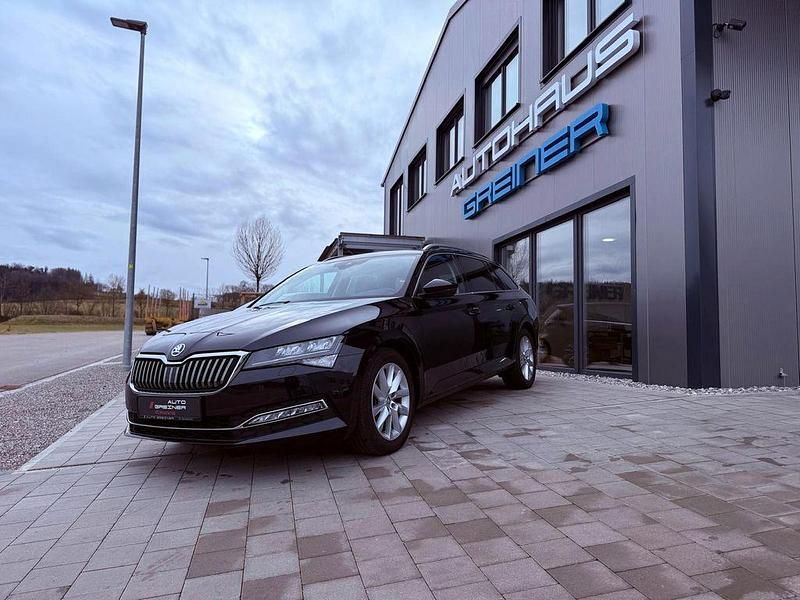 Gebraucht Skoda Superb Style 200 PS (147 kW) 2022 Schwarz Kombi