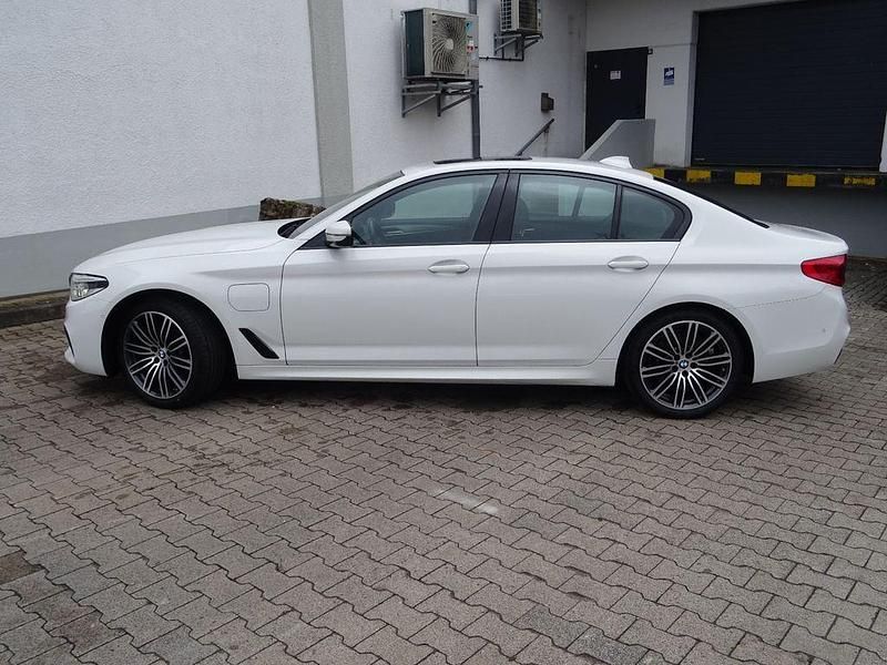 Gebraucht BMW 530e iPerformance 252 PS (185 kW) 2019 Weiß Limousine
