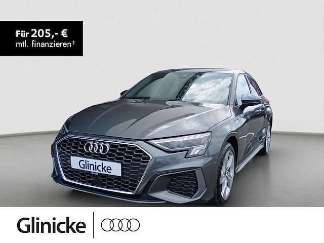 Daytonagrau perleffekt Gebraucht 2022 Audi A3 Sportback e-tron Ambiente Limousine | 29.480 € (Teuer) - Bild 1/3