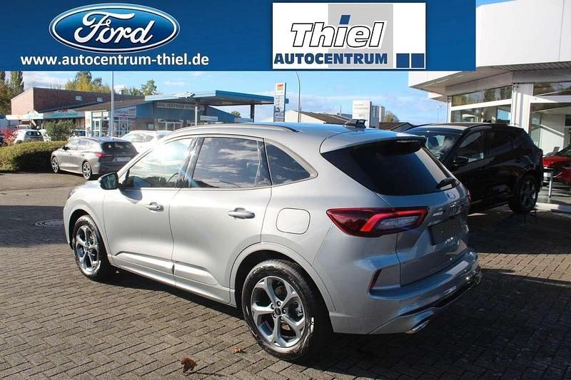 Neu Ford Kuga ST-Line 188 PS (138 kW) 2025 Silber SUV