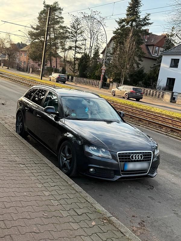 Second-hand Audi A4 190 CP (139 kW) 2010 Albastru Break