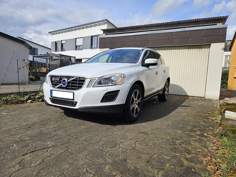 Gebraucht Volvo XC60 Summum 215 PS (158 kW) 2012 Weiß SUV