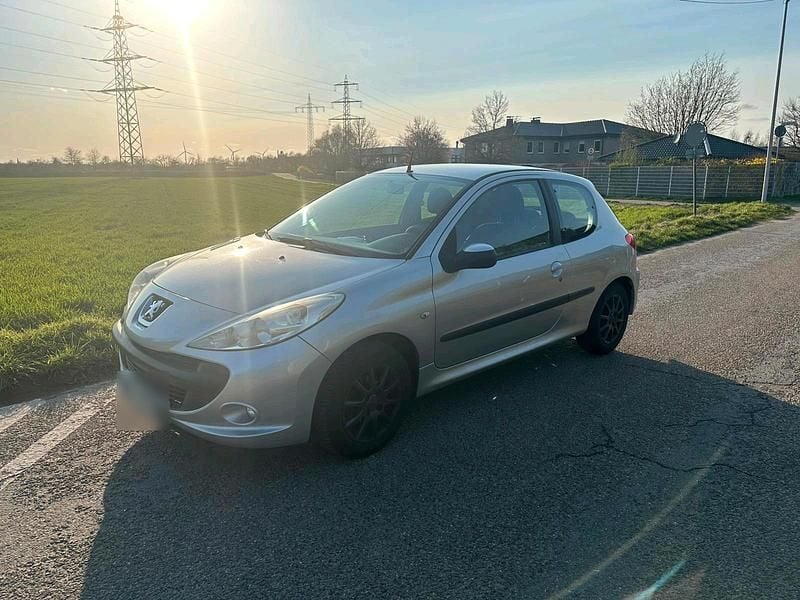 Gebraucht Peugeot 206+ 73 PS (53 kW) 2010 Grau Kleinwagen