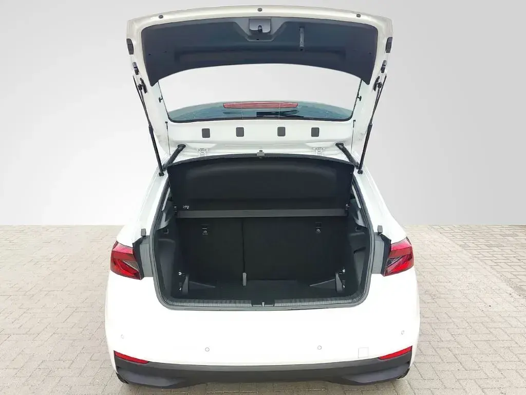 Neu Skoda Fabia Essence 95 PS (69 kW) 2026 Weiss Kleinwagen