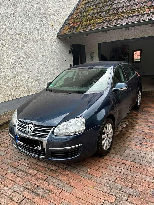 Blau Gebraucht 2009 VW Jetta Trendline Limousine | 4.500 € (Guter Preis) - Bild 1/4
