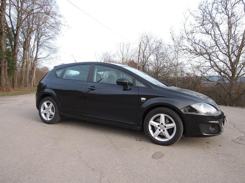 Gebraucht Seat Leon Style 140 PS (102 kW) 2011 Schwarz Kleinwagen