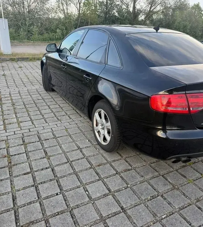 Gebraucht Audi A4 143 PS (105 kW) 2008 Schwarz Limousine