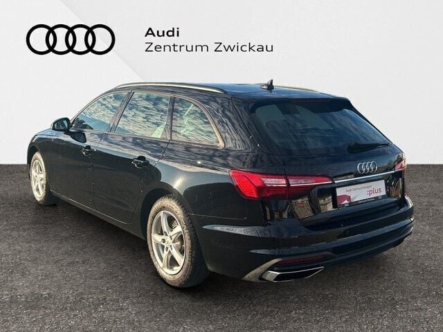 Gebraucht Audi A4 Basis 163 PS (119 kW) 2022 Schwarz Kombi