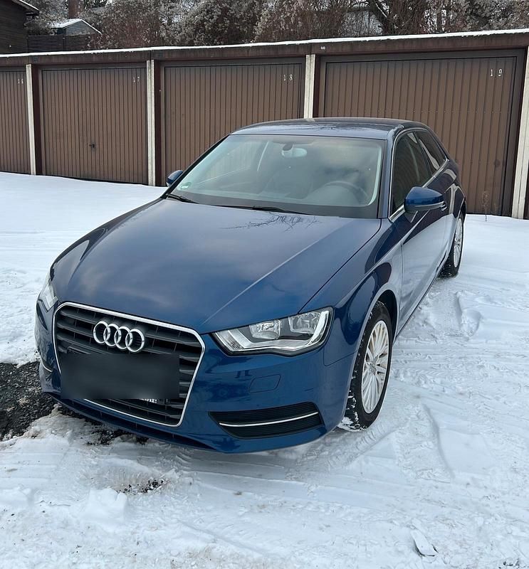 Gebraucht Audi A3 105 PS (77 kW) 2014 Blau Coupé