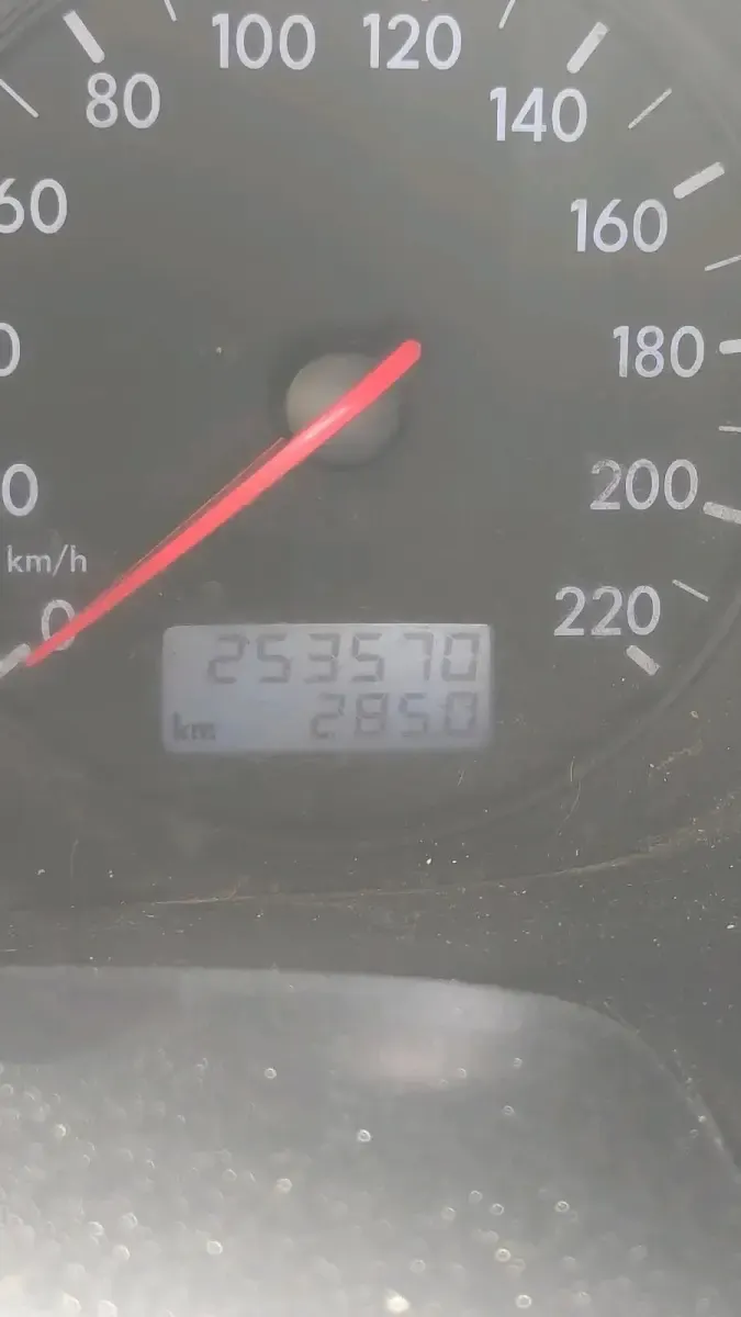 Gebraucht VW T4 68 PS (50 kW) 2001 Grün Van