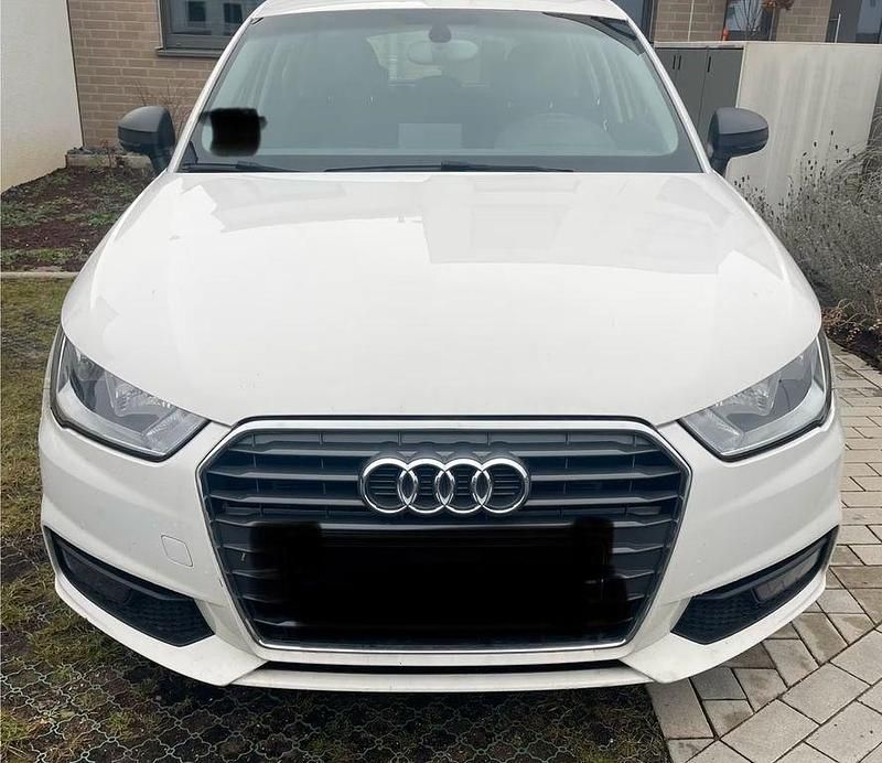 Gebraucht Audi A1 Sportback 90 PS (66 kW) 2015 Weiß Kleinwagen