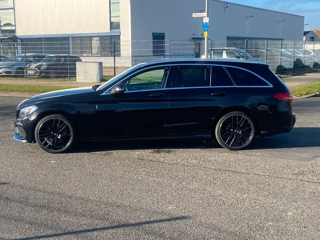 Gebraucht Mercedes C220 AMG line 170 PS (125 kW) 2017 Schwarz Kombi