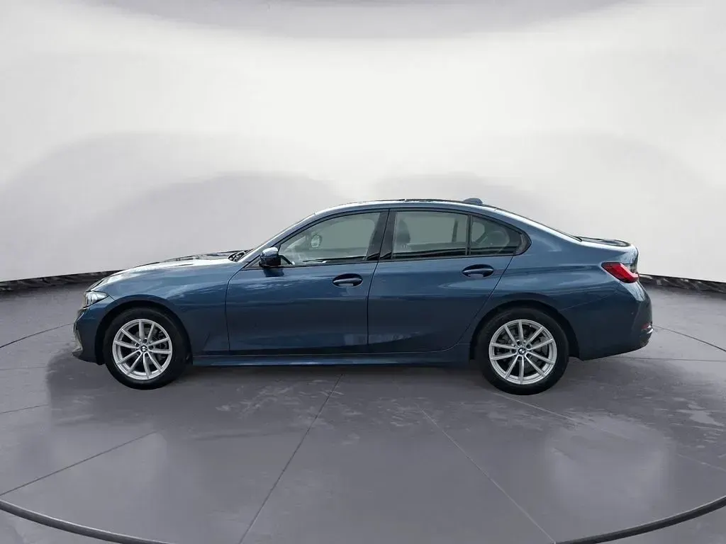Usata BMW 318 156 CV (114 kW) 2025 Blu Berlina