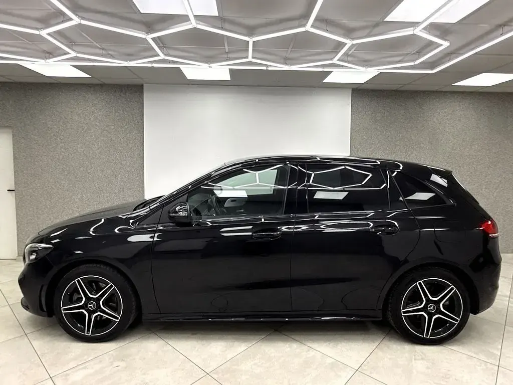 Gebraucht Mercedes B250e Sport Edition 218 PS (160 kW) 2022 Schwarz Kleinwagen