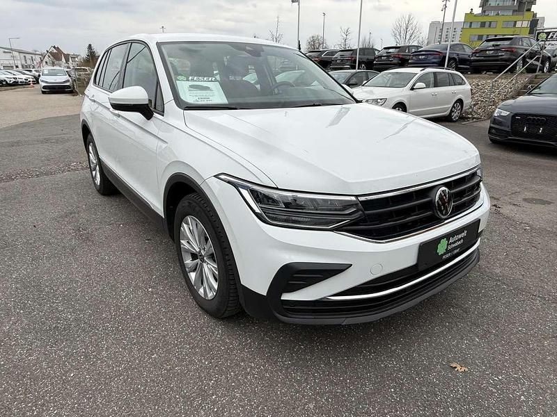 Gebraucht VW Tiguan 122 PS (89 kW) 2022 Pure white SUV