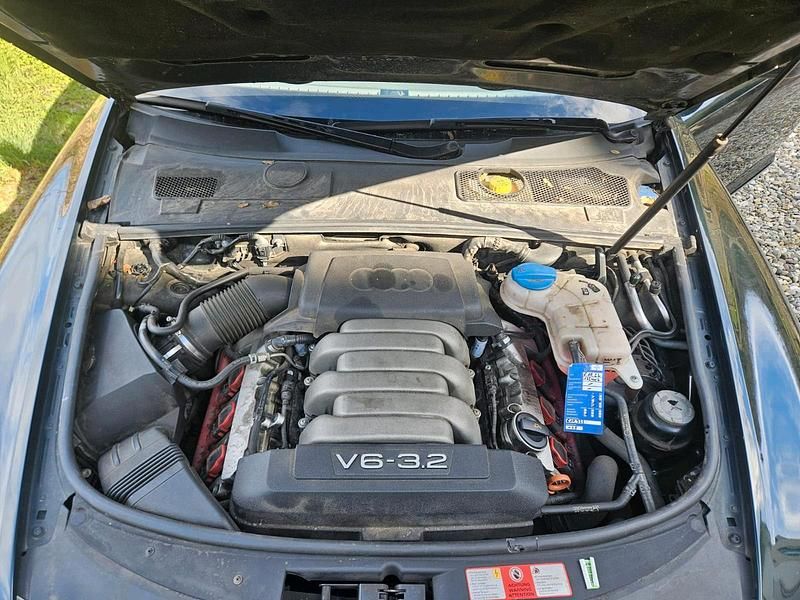 Gebraucht Audi A6 254 PS (186 kW) 2005 Grün Limousine