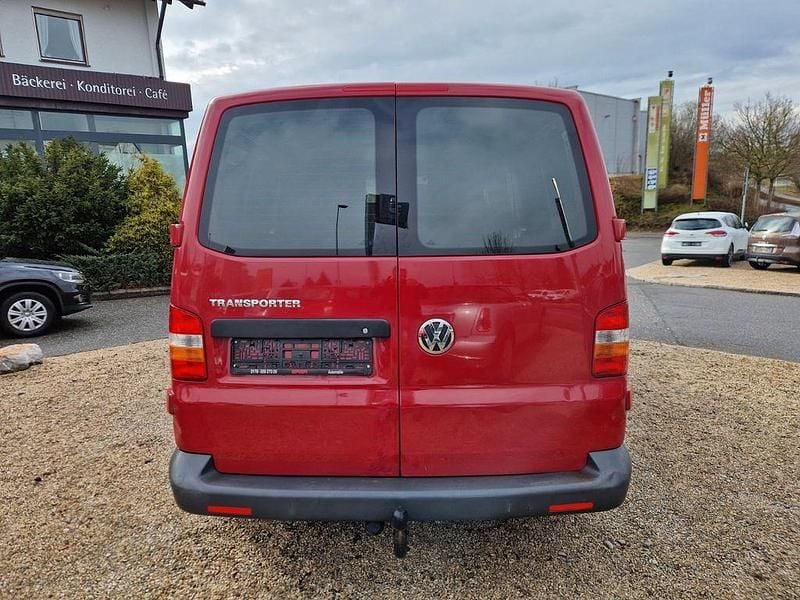 Gebraucht VW Transporter 116 PS (85 kW) 2008 Rot Van