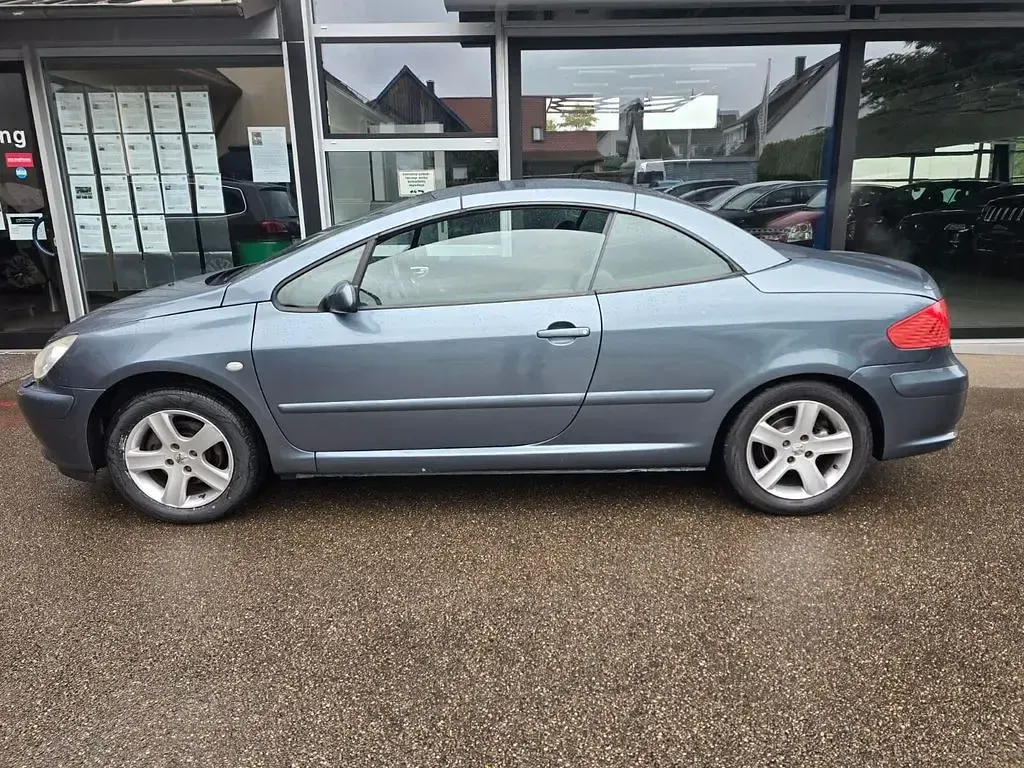Gebraucht Peugeot 307 CC 136 PS (100 kW) 2004 Blau Cabrio