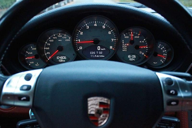 Gebraucht Porsche 911 Carrera 4S Cabriolet 355 PS (261 kW) 2007 Schwarz / terracotta rot Cabrio