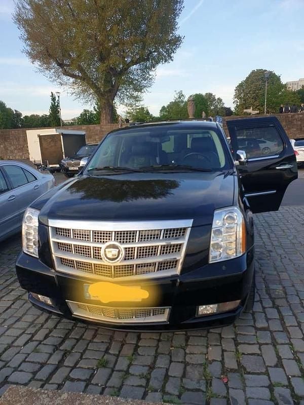 Gebraucht Cadillac Escalade 409 PS (300 kW) 2011 SUV