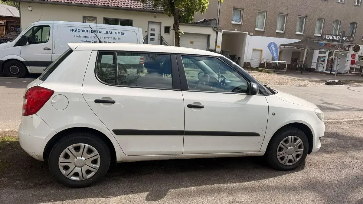 Gebraucht Skoda Fabia Easy 60 PS (44 kW) 2012 Weiß Kombi