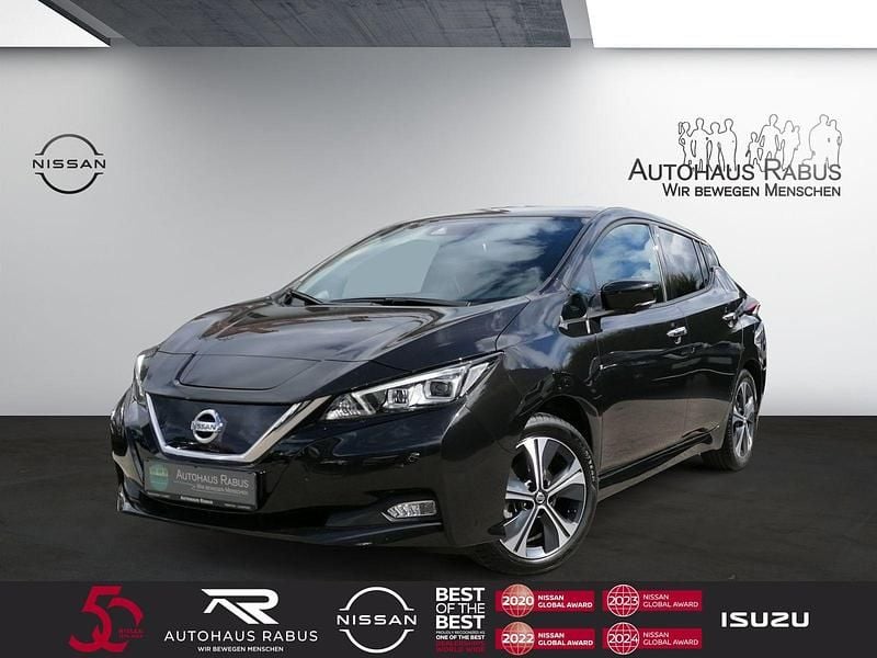 Schwarz black metallic Gebraucht 2022 Nissan Leaf N-Connecta Kleinwagen | 17.890 € (Fairer Preis) - Bild 1/4