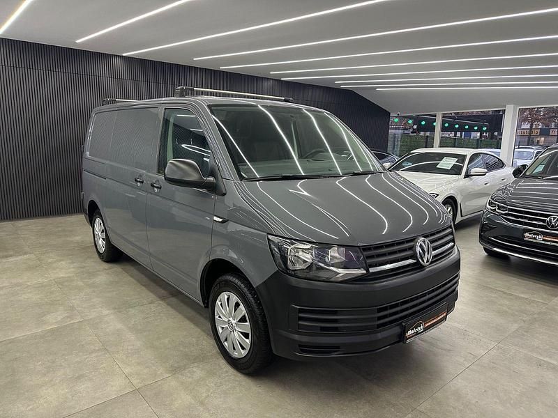 Gebraucht VW Transporter 102 PS (75 kW) 2016 Grau Van