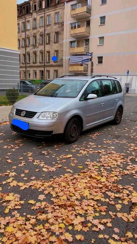 Grau Gebraucht 2004 VW Touran Van / Kleinbus | 1.550 € (Superpreis) - Bild 1/4
