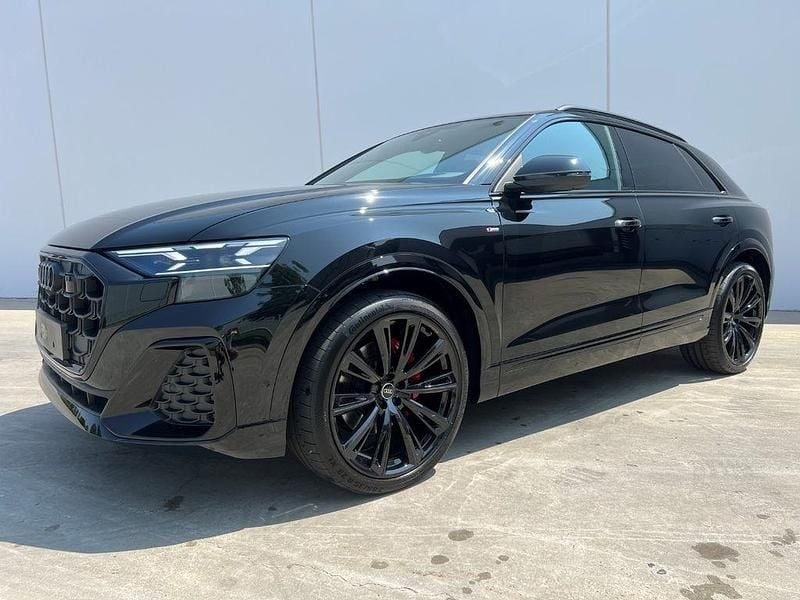 Schwarz Neu 2025 Audi Q8 S-Line SUV | 94.740 € (Guter Preis) - Bild 1/4