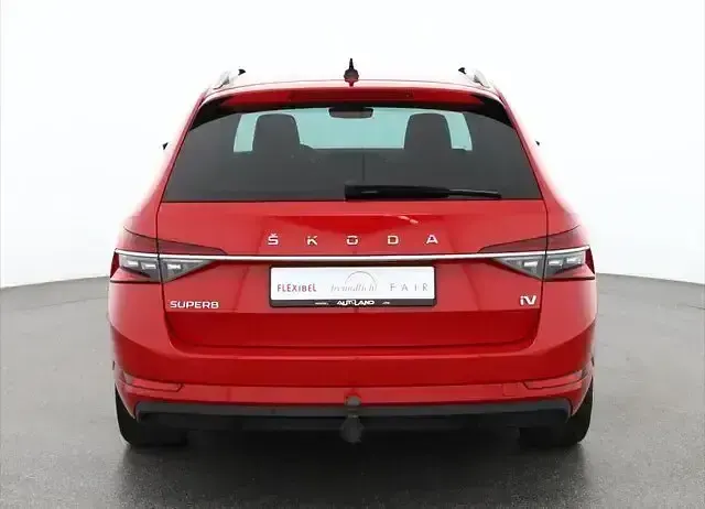 Używany Skoda Superb 218 KM (160 kW) 2021 Czerwony
