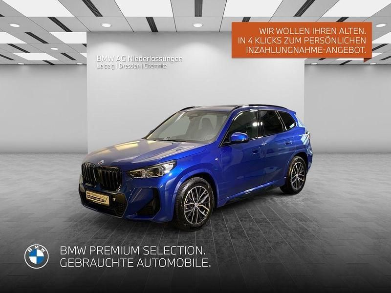 Blau Gebraucht 2022 BMW X1 Luxury Line SUV | 38.801 € (Etwas zu teuer) - Bild 1/4