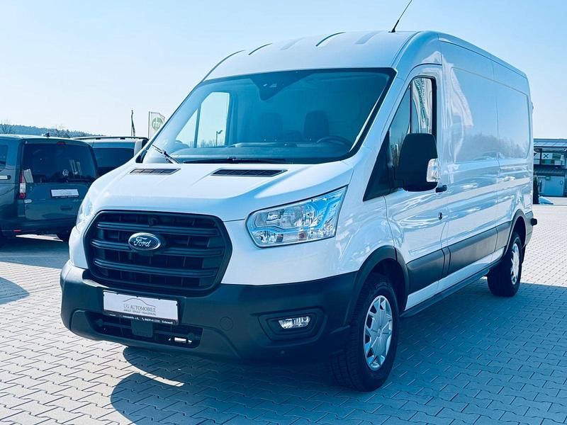 Gebraucht Ford Transit Trend 131 PS (96 kW) 2022 Weiß Van / Kleinbus
