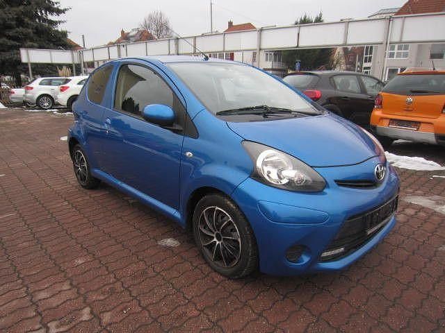 Gebraucht Toyota Aygo Cool 68 PS (50 kW) 2012 Kleinwagen