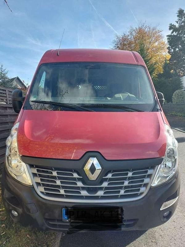 Second-hand Renault Master 163 CP (119 kW) 2016 Roșu Van
