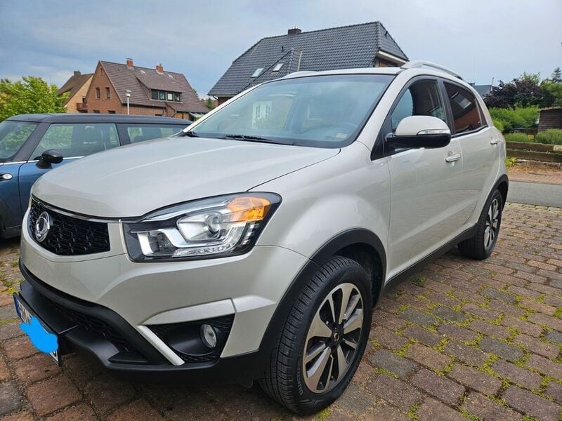 Weiß Gebraucht 2014 Ssangyong Korando Sapphire SUV | 6.500 € (Superpreis) - Bild 1/4