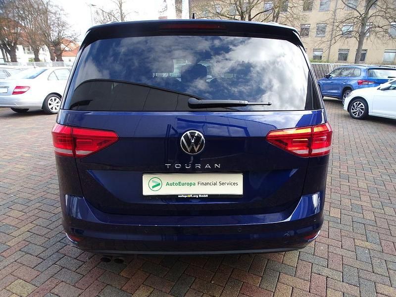 Gebraucht VW Touran 150 PS (110 kW) 2022 Blau Van / Kleinbus