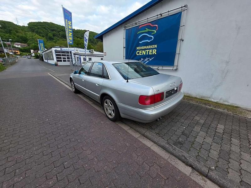Brugt Audi A8 224 HK (164 kW) 2000 Sølv Sedan