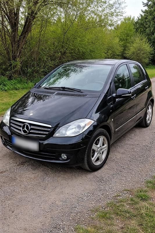 Gebraucht Mercedes A160 95 PS (69 kW) 2011 Schwarz Limousine