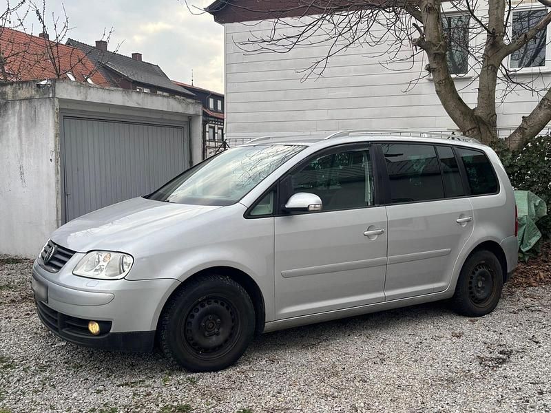 Gebraucht VW Touran 140 PS (102 kW) 2004 Silber Van / Kleinbus