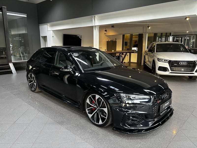 Gebraucht Audi RS4 Ambiente 450 PS (330 kW) 2019 Schwarz metallic Kombi