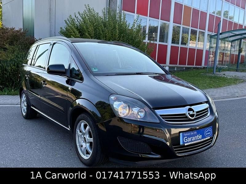 Schwarz Gebraucht 2013 Opel Zafira Family Van / Kleinbus | 5.999 € (Fairer Preis) - Bild 1/4