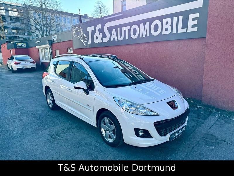Weiß Gebraucht 2013 Peugeot 207 Forever Kombi | 3.850 € (Etwas zu teuer) - Bild 1/4