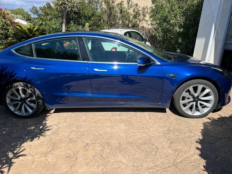 Blau Gebraucht 2020 Tesla Model 3 Limousine | 21.900 € (Fairer Preis) - Bild 1/4