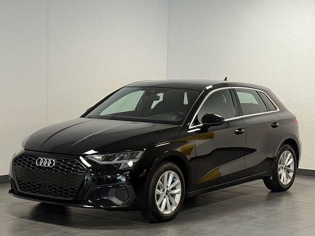 Brillantschwarz Gebraucht 2022 Audi A3 Sportback S-Line Limousine | 28.650 € (Fairer Preis) - Bild 1/4