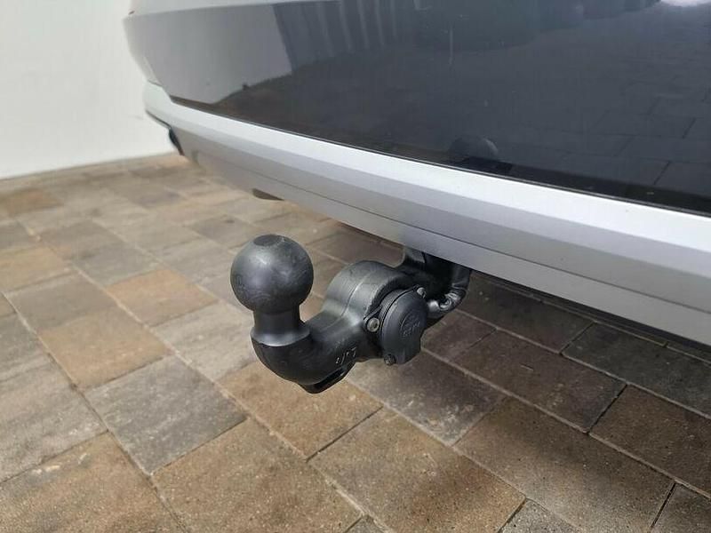 Gebraucht Audi Q3 Advanced 150 PS (110 kW) 2020 Gletscherweiß metallic (metallic) SUV